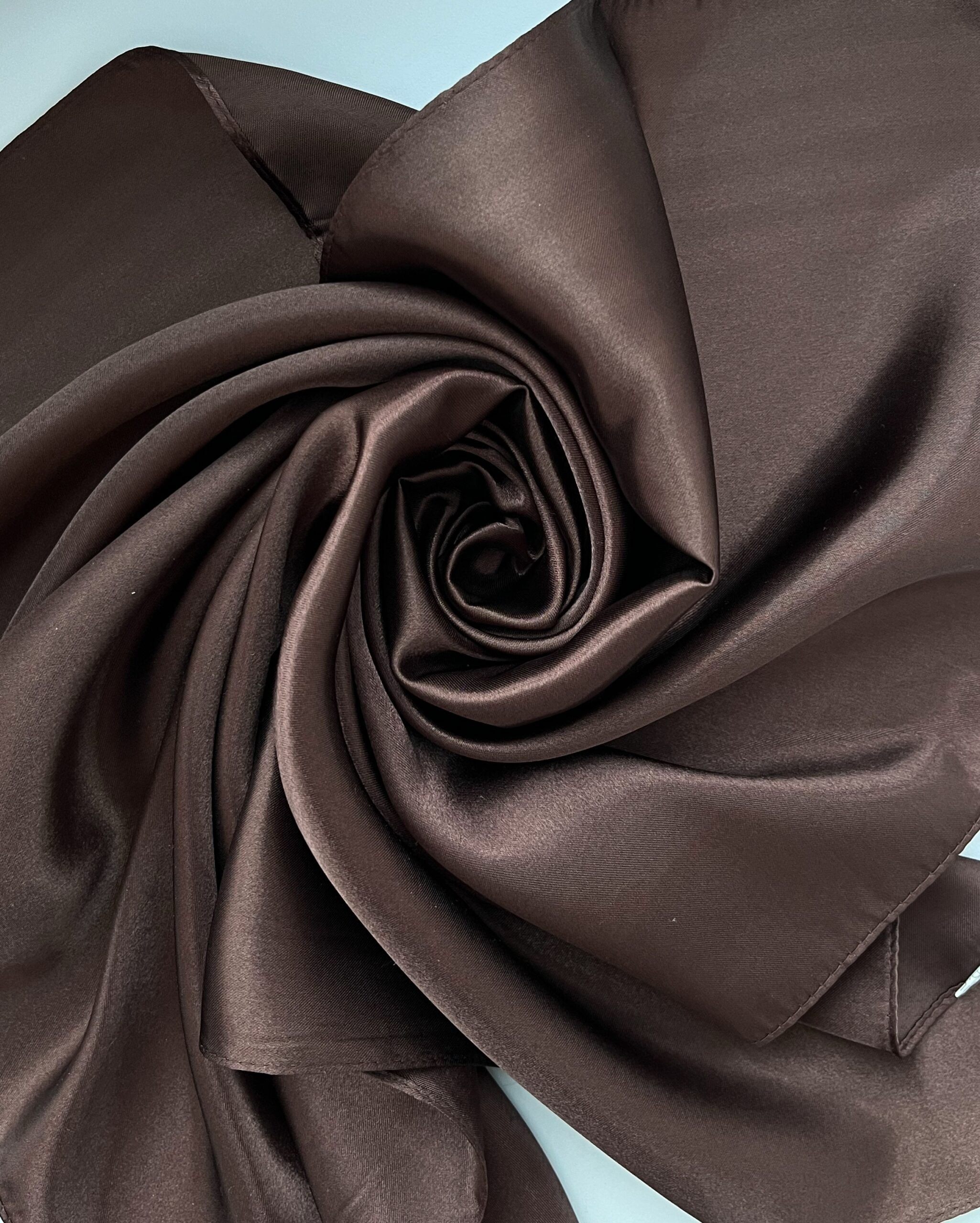 Атласный платок, темный шоколад — изображение 3