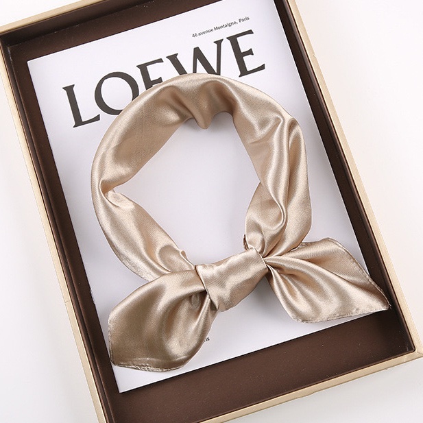 Атласный платок, бежевый