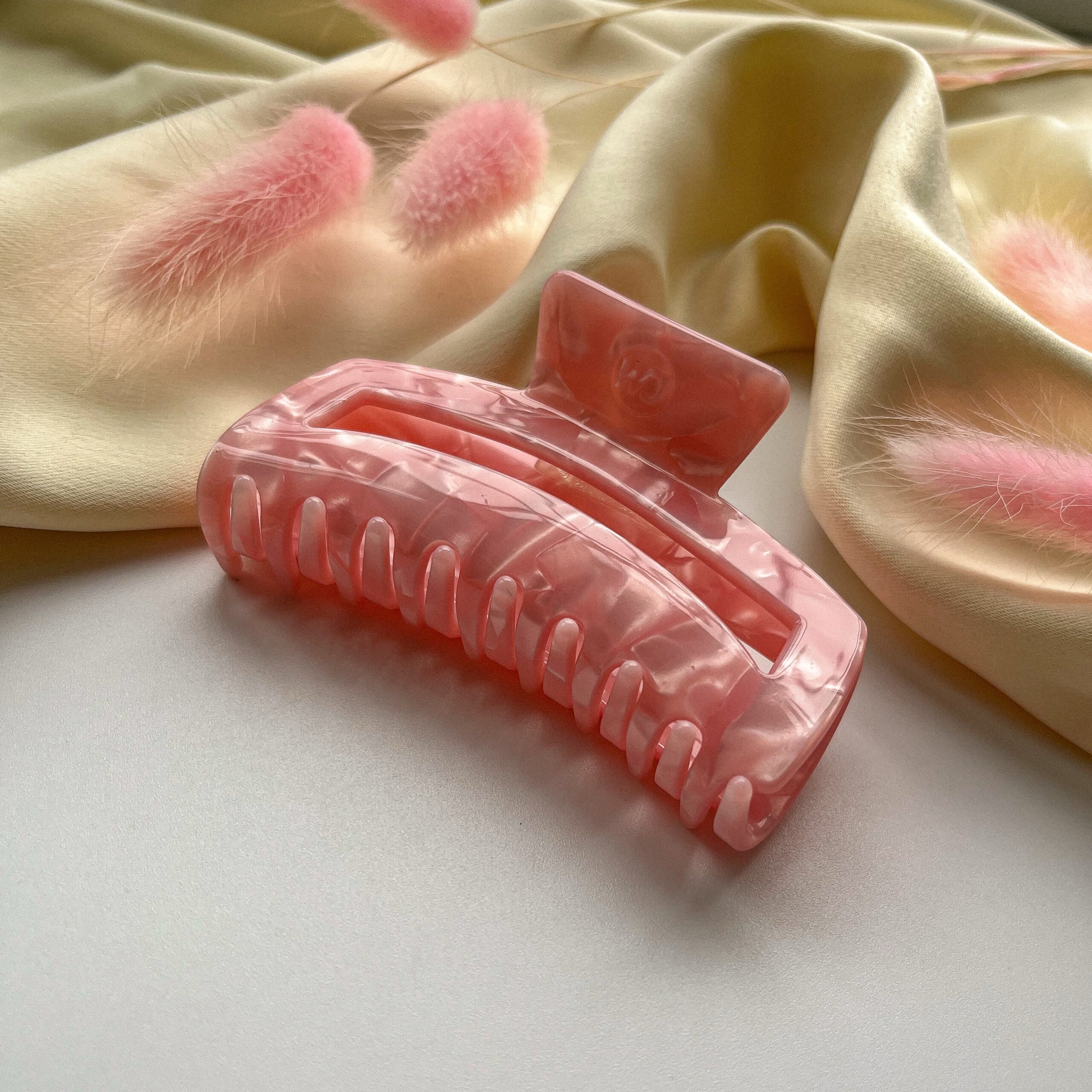 Краб для волос «мраморный перламутр» (8 см), розовый — изображение 2