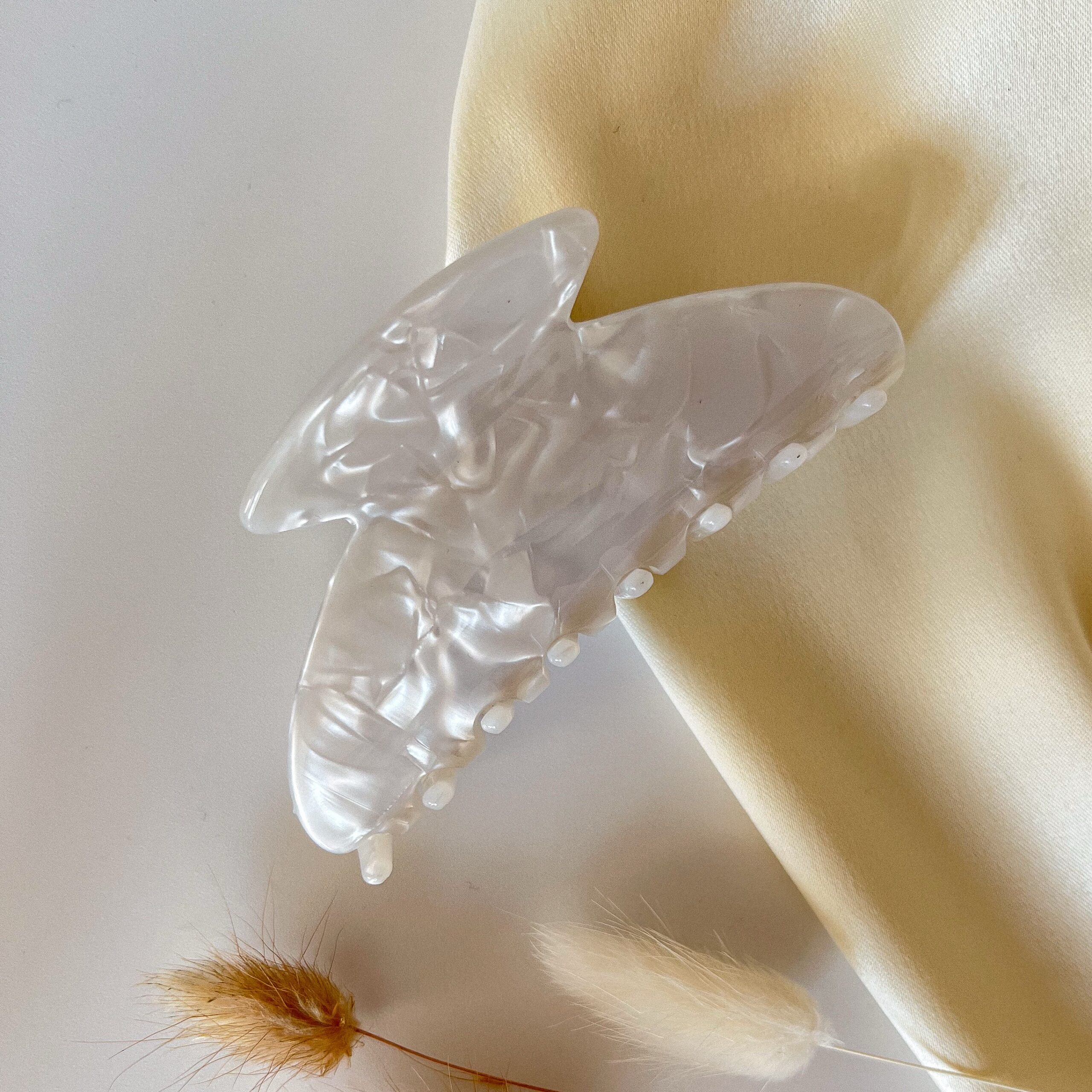 ✨ Краб для волос «Pearl White» — изображение 3