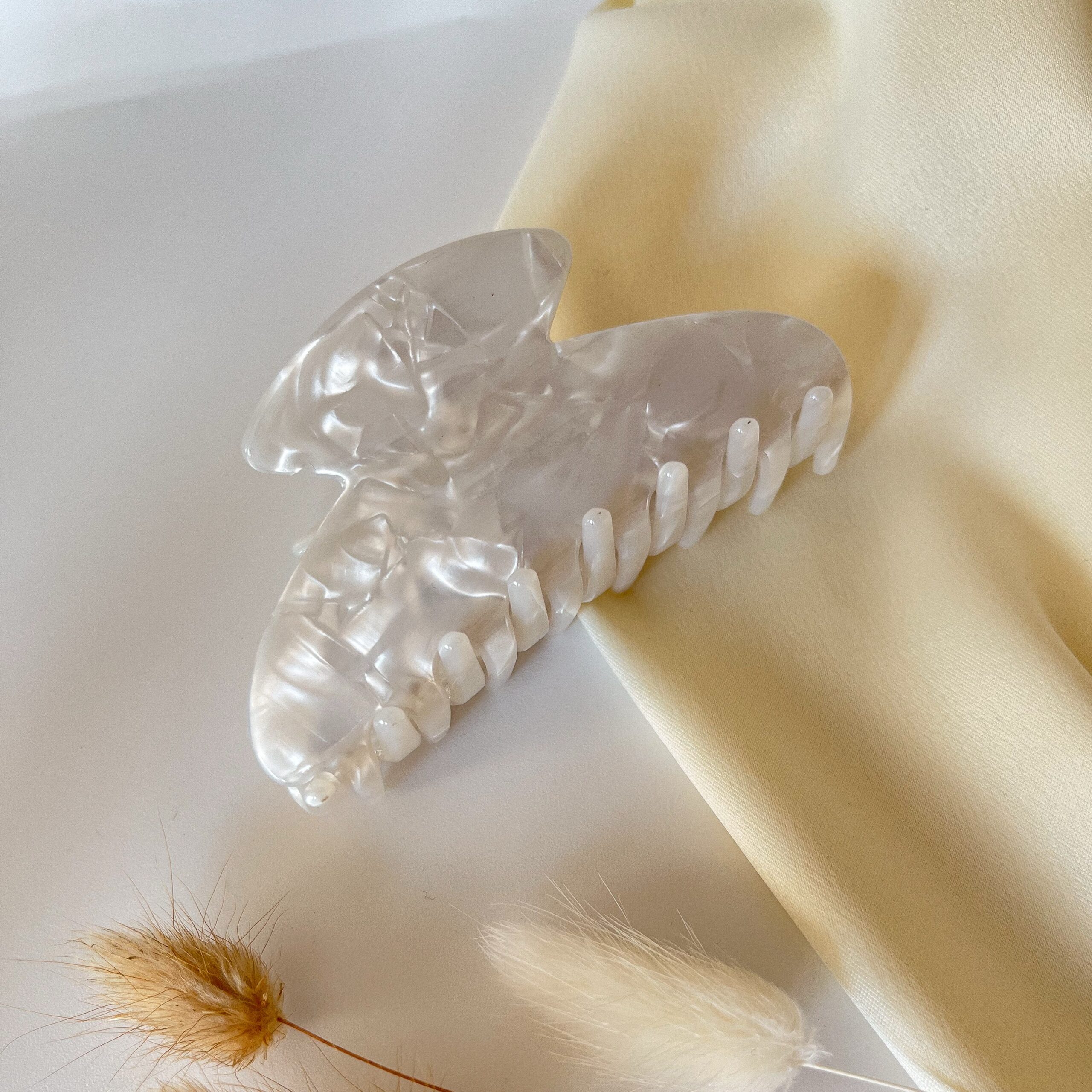 ✨ Краб для волос «Pearl White» — изображение 2