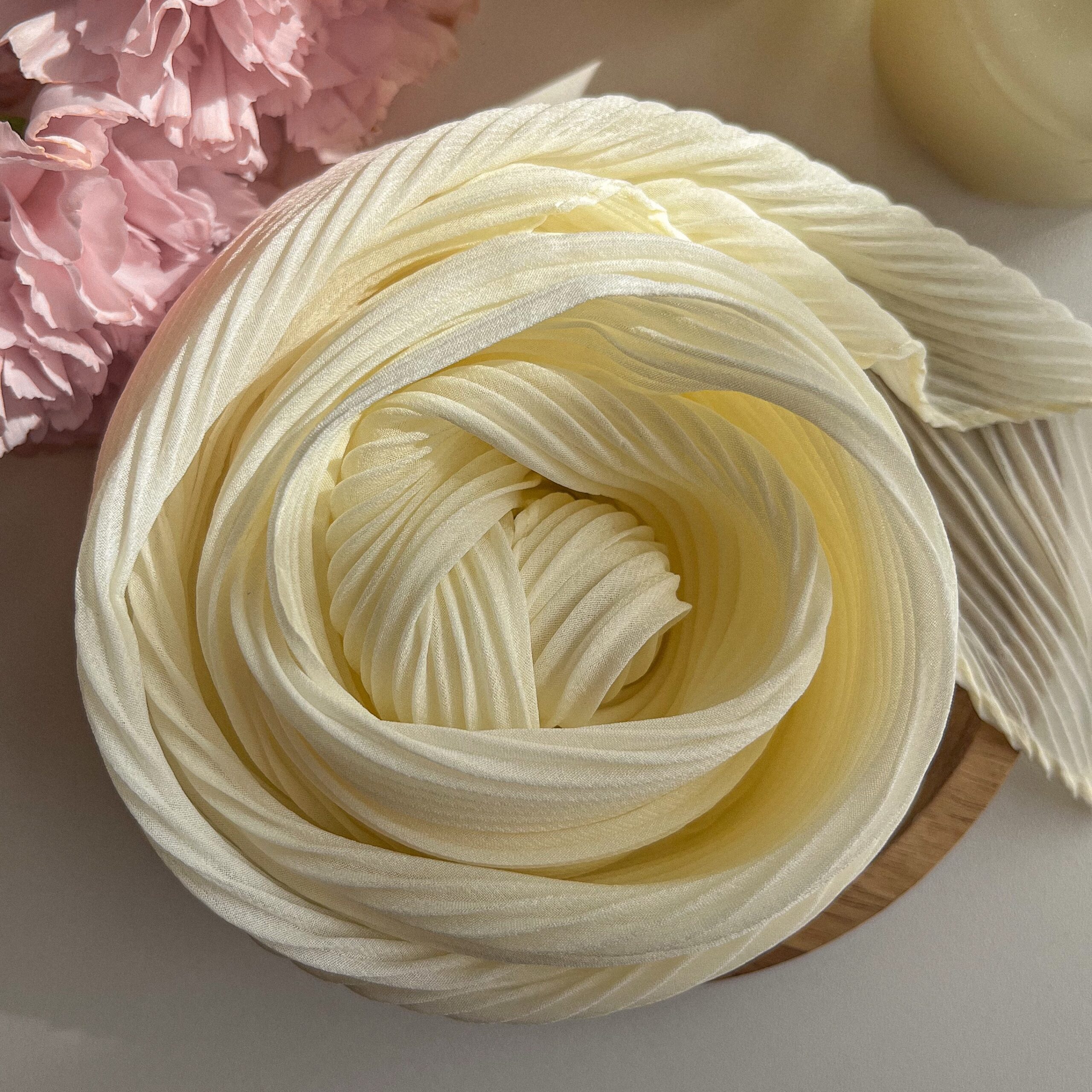 Косынка гофре, сливочный — изображение 3